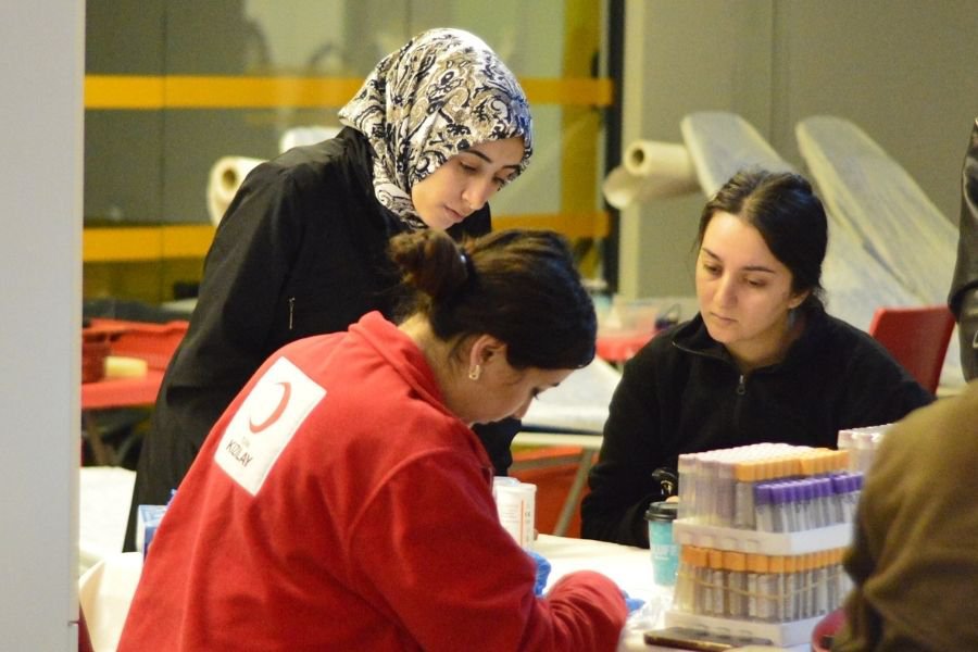 NeoTech Kampüste Kan ve Kök Hücre Bağışı Etkinliği Geniş Katılımla Gerçekleştirildi