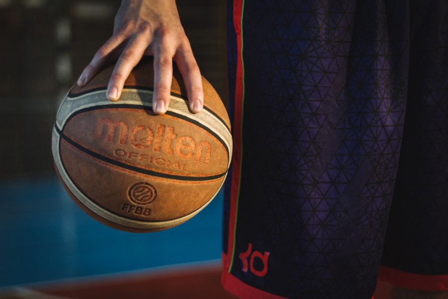 Nişantaşı Üniversitesi, namağlup bitirdi.