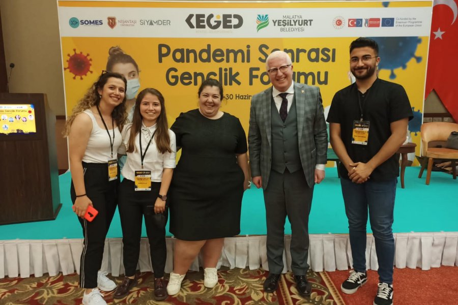 Pandemi Sonrası Gençlik Forumu’nda yenilik ve girişimcilik rüzgarı! 