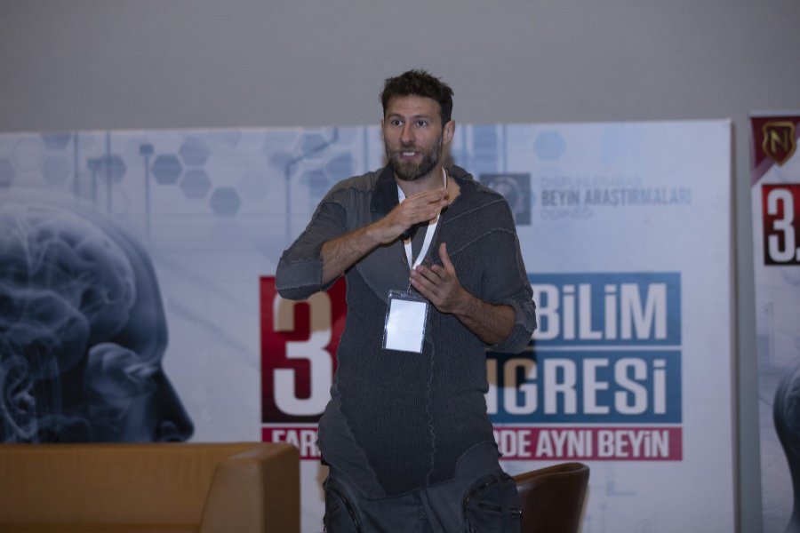 Uzm. Dr. Timur Yılmaz: 15 yıl içinde sanal dünyada yaşamak mümkün olabilir