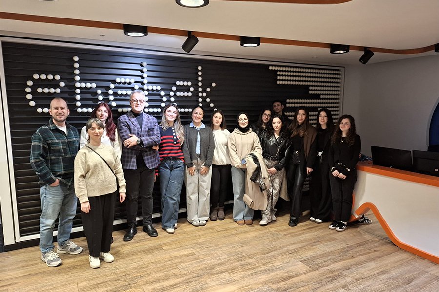 Within the scope of the Visual Merchandising and Window Display Design course